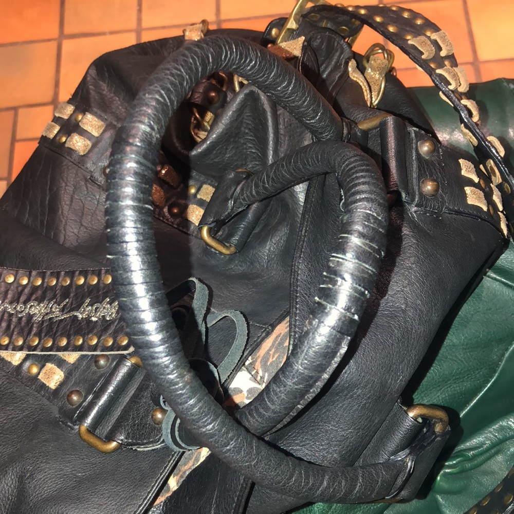 2000s Betsey Johnson Vintage Leather Purse - Picture 8 of 9